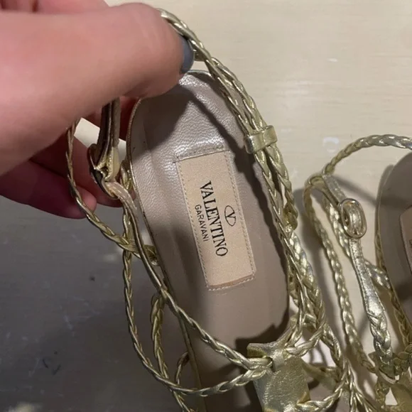 VALENTINO GARAVANI STRAPPY GOLD HEEL SANDALS SIZE 40 - Picture 5 of 14